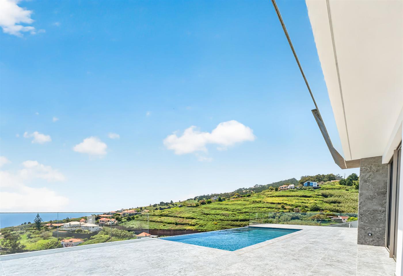 Terraço sobre o oceano